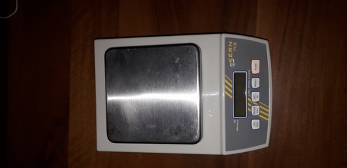 BILANCIA PROFESSIONALE KERN