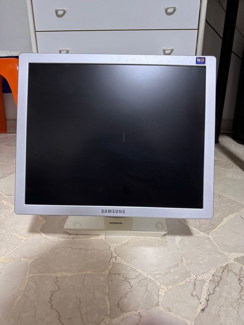 MONITOR LCD 17 
