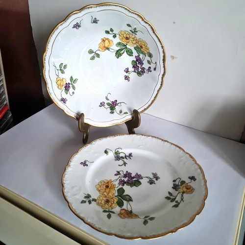 Piatti decoro con  floreale  firmati A.S.  Realizz